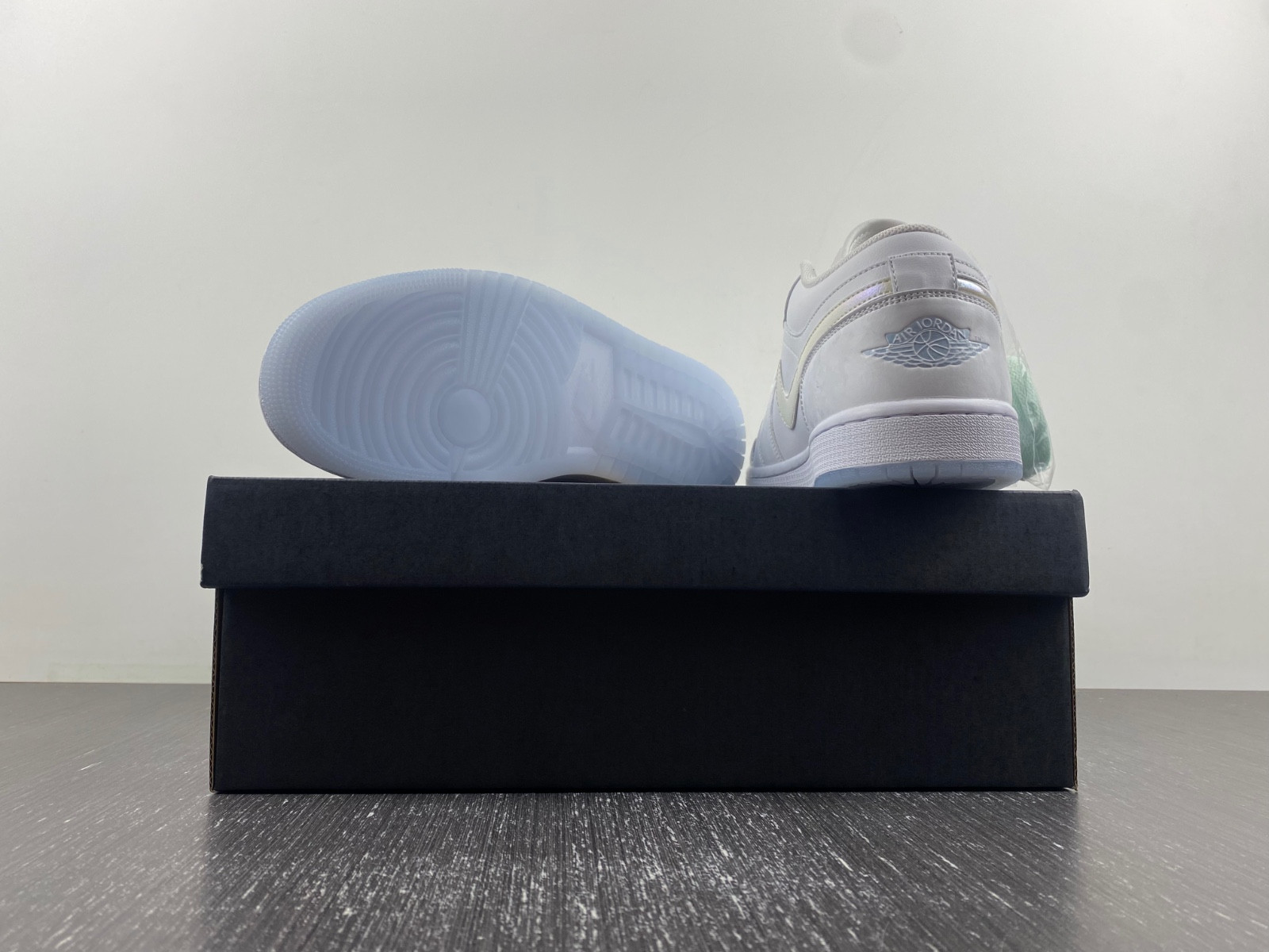 air jordan 1 low gs glitter swh fq9112-100