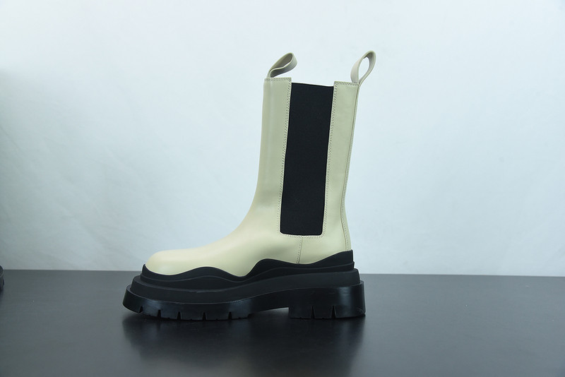 Bo*te*ga ve*ne*ta sneaker