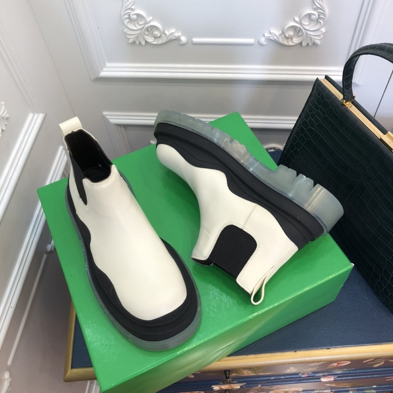 Bo*te*ga ve*ne*ta sneaker