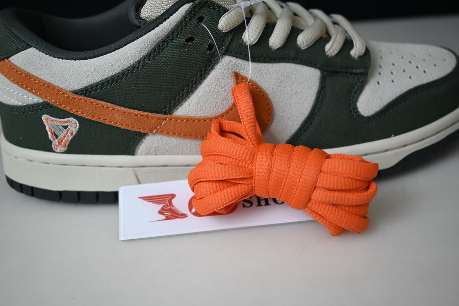 nike dunk sb low "eire" 304292-185