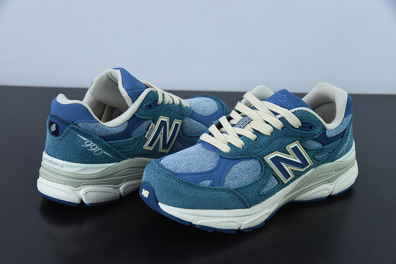 new balance sneaker