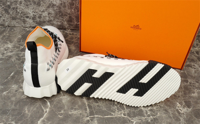 H**mes sneaker