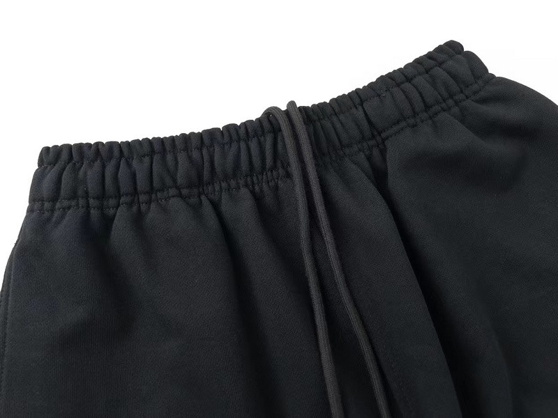 Ba*len*cia*ga clothes