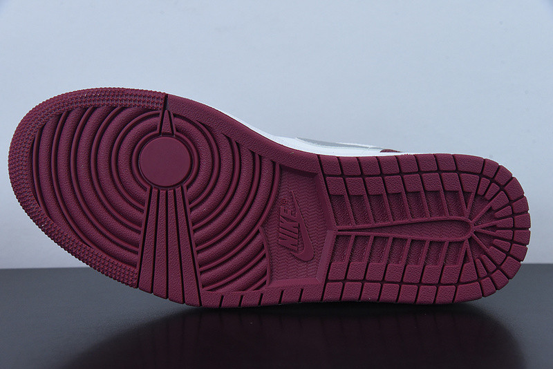 air jordan 1 low “bordeaux” 553558-615