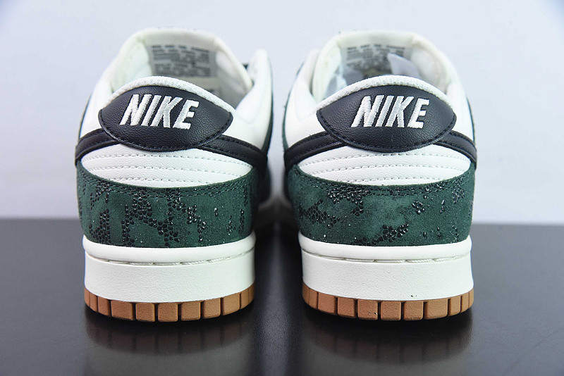 nike dunk low wmns green snake fq8893-397