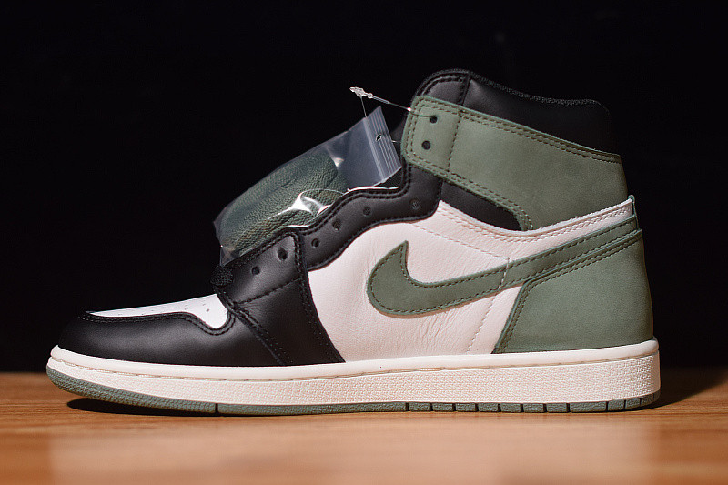 air jordan 1 retro high og "clay green" 555088-135