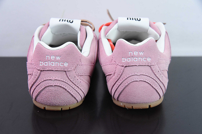 NEW BALANCE X MIUMIU SNEAKER