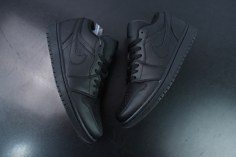 air jordan 1 low triple black (2022) 553558-093