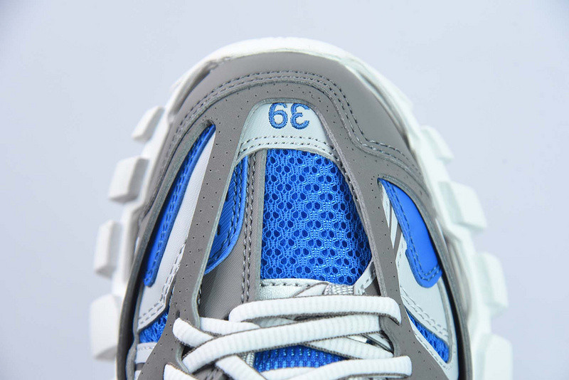 bc track sneaker