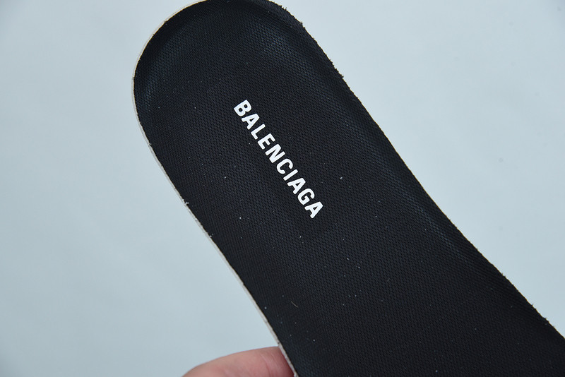 Ba*len*cia*ga runner sneaker