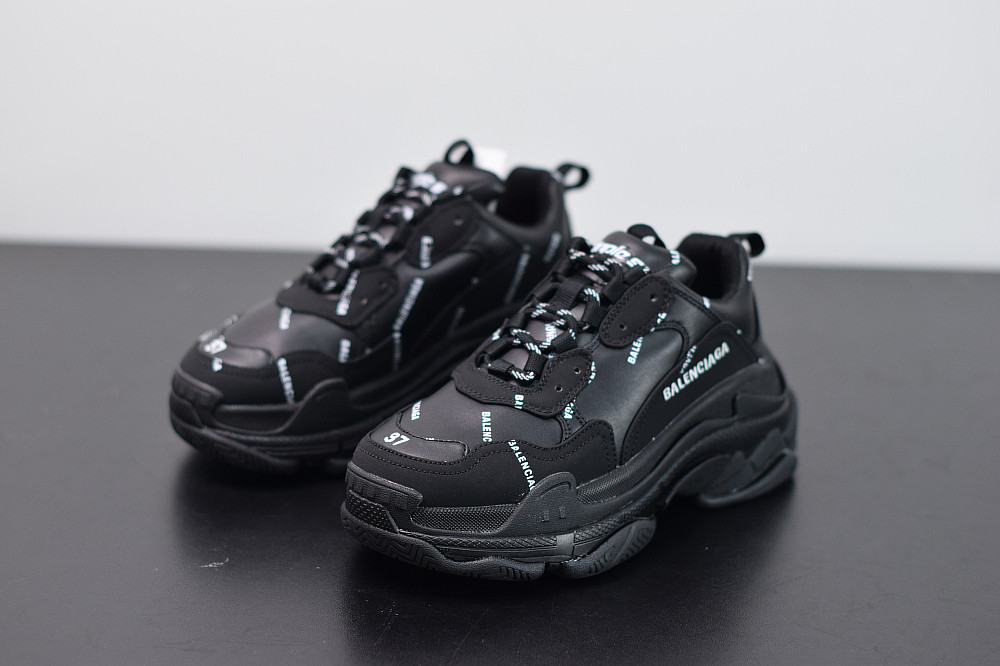 bc triple s trainer 524039 w06e2 2020